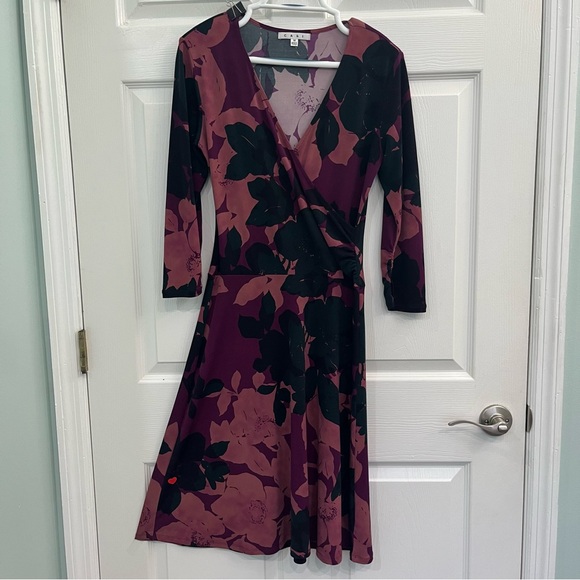 CAbi Women's Medium Black Purple Pink Floral Print Faux Wrap 3/4 Sleeve Dress - Picture 13 of 14